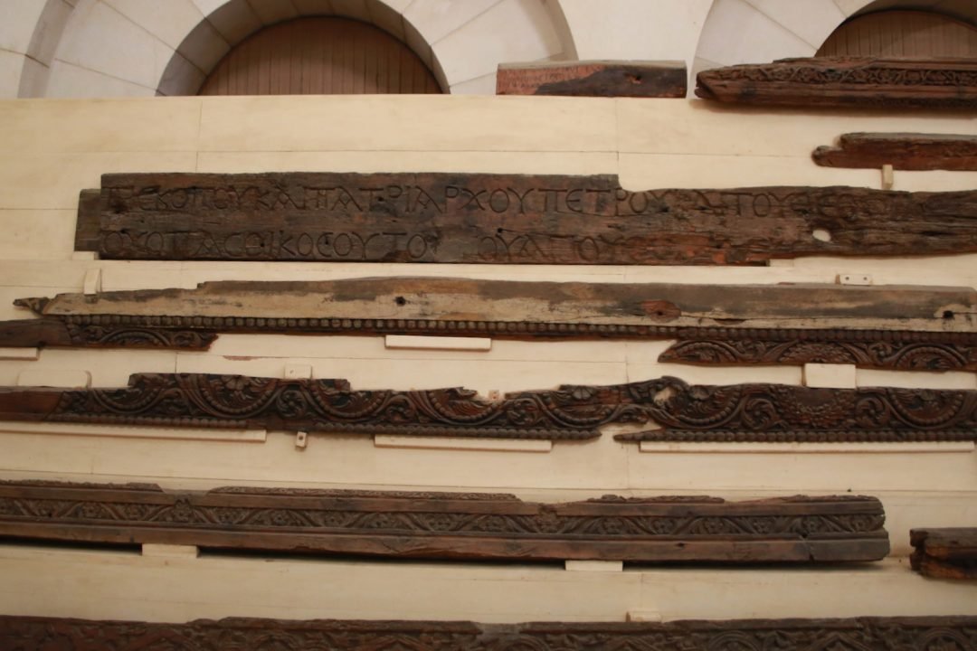 As Vigas que Viram os Profetas: Madeira que Pode Ter Testemunhado Yeshua