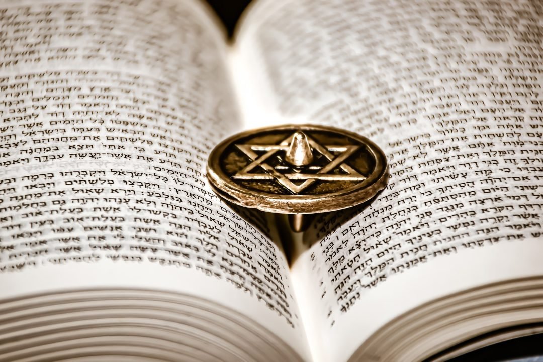 JESUS aboliu a lei do Antigo Testamento, a Torah?